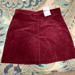 Burgundy corduroy skirt. Size L.